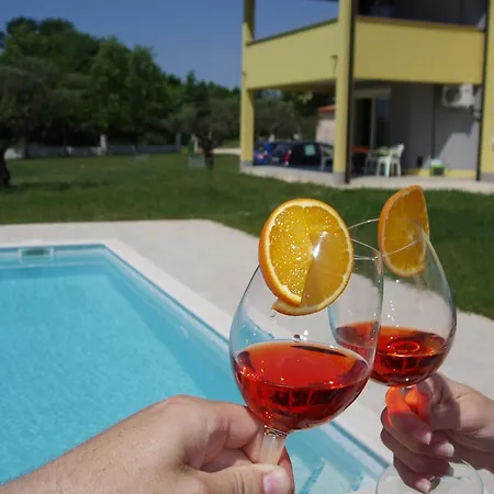 아파트 Villanova 포레치