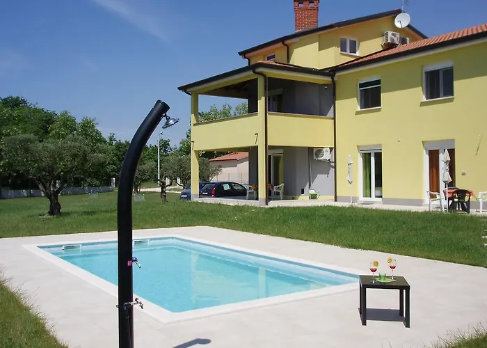 アパート Villanova